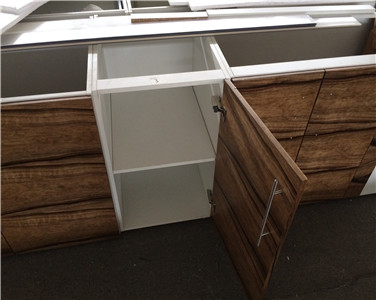 Luxurious Practical MDF Wood Veneer Kitchen Cabinet